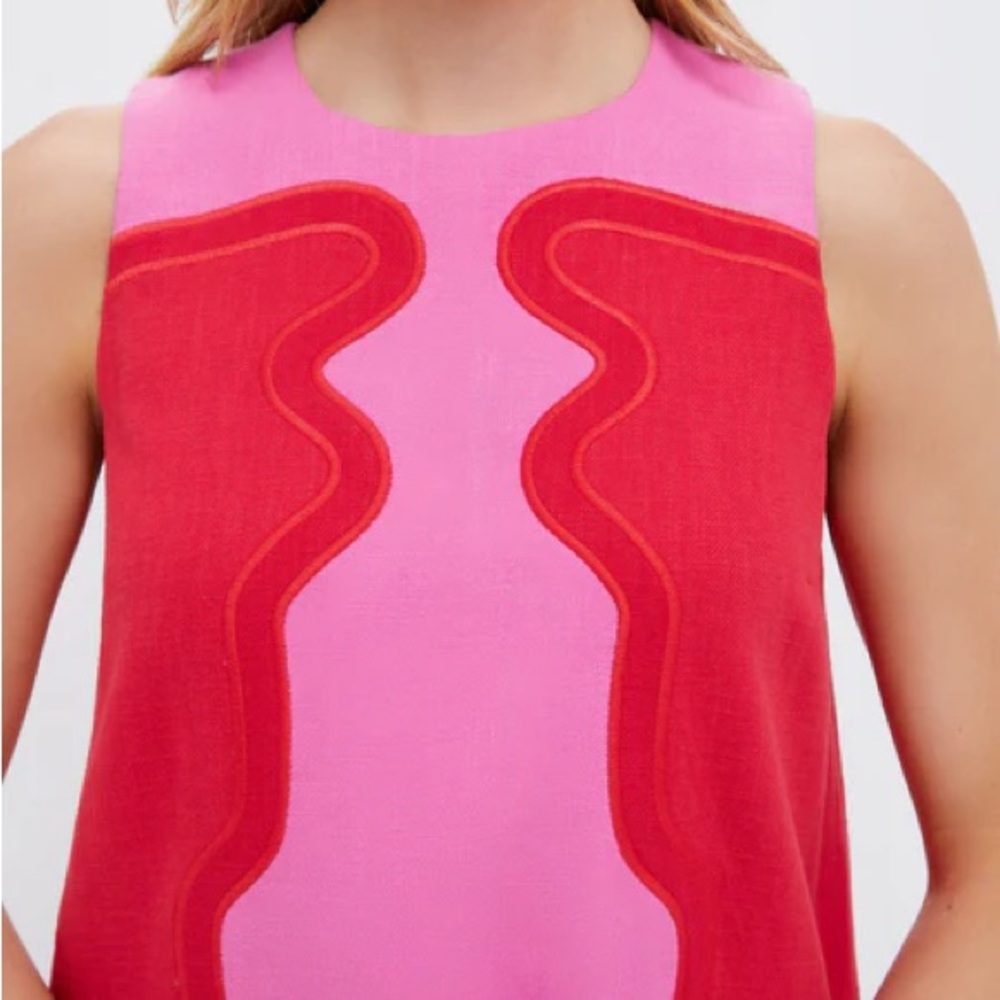 Tuckernuck Poppy and Hot Pink Placed Embroidery Marlowe Dress SIZE: M